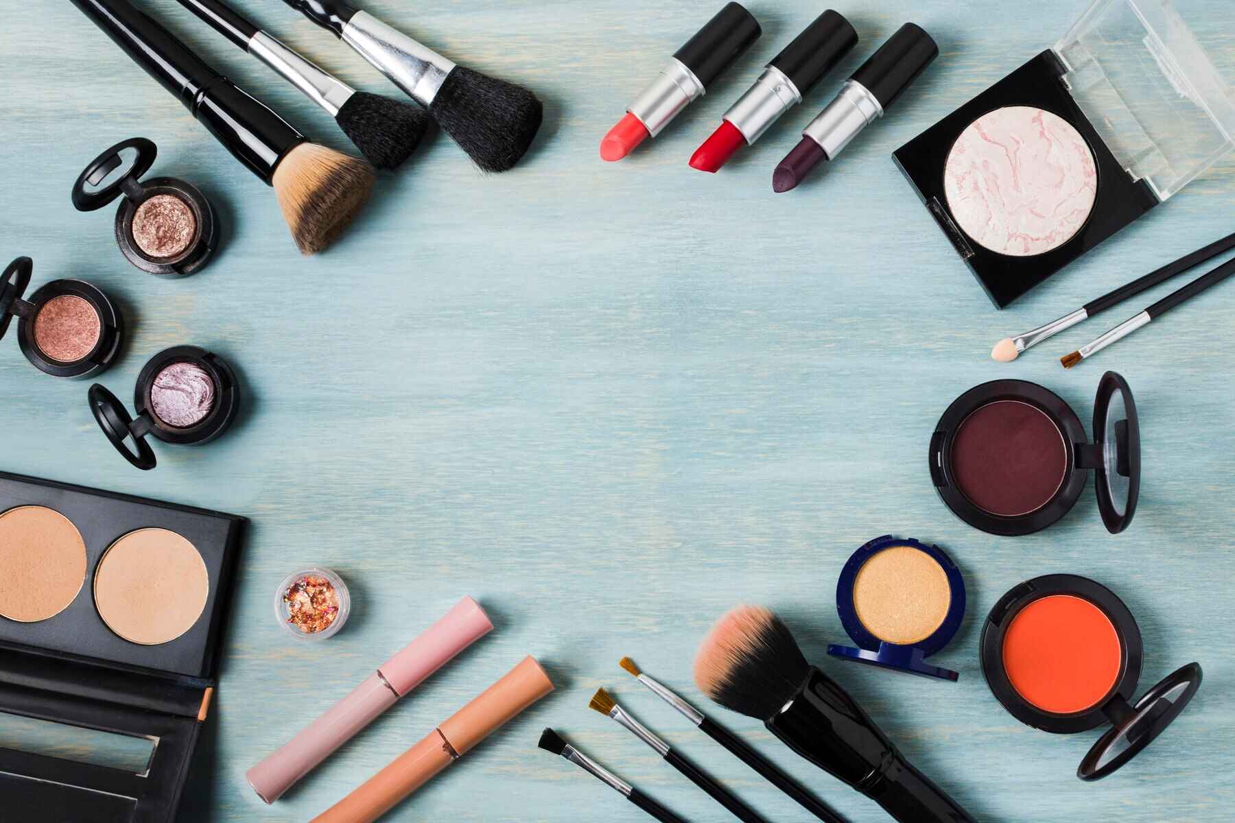 Maquillage permanent sourcils et lèvres à Marseille : comment ça marche ?
