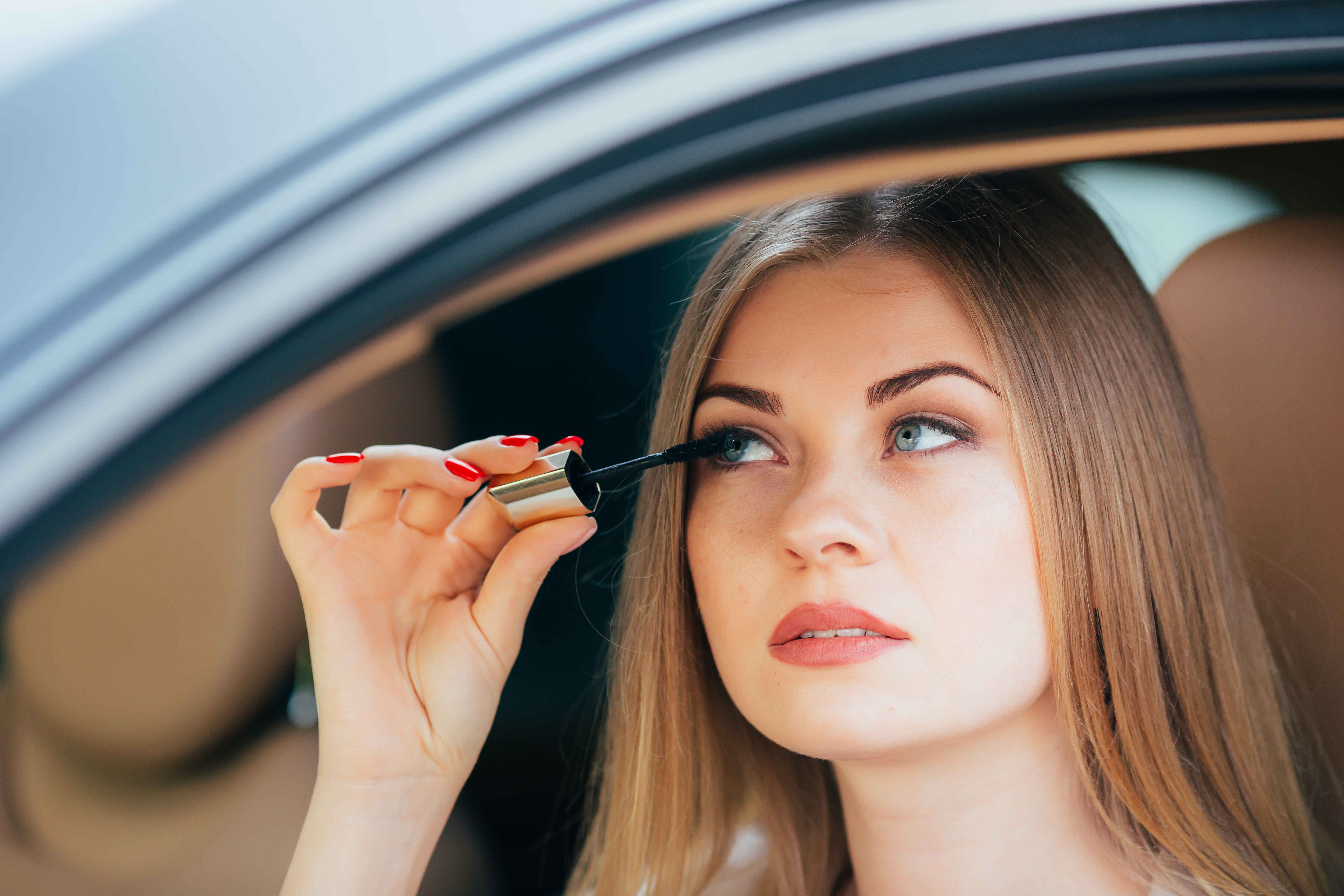Cours de maquillage à Marseille : apprendre à se maquiller seule