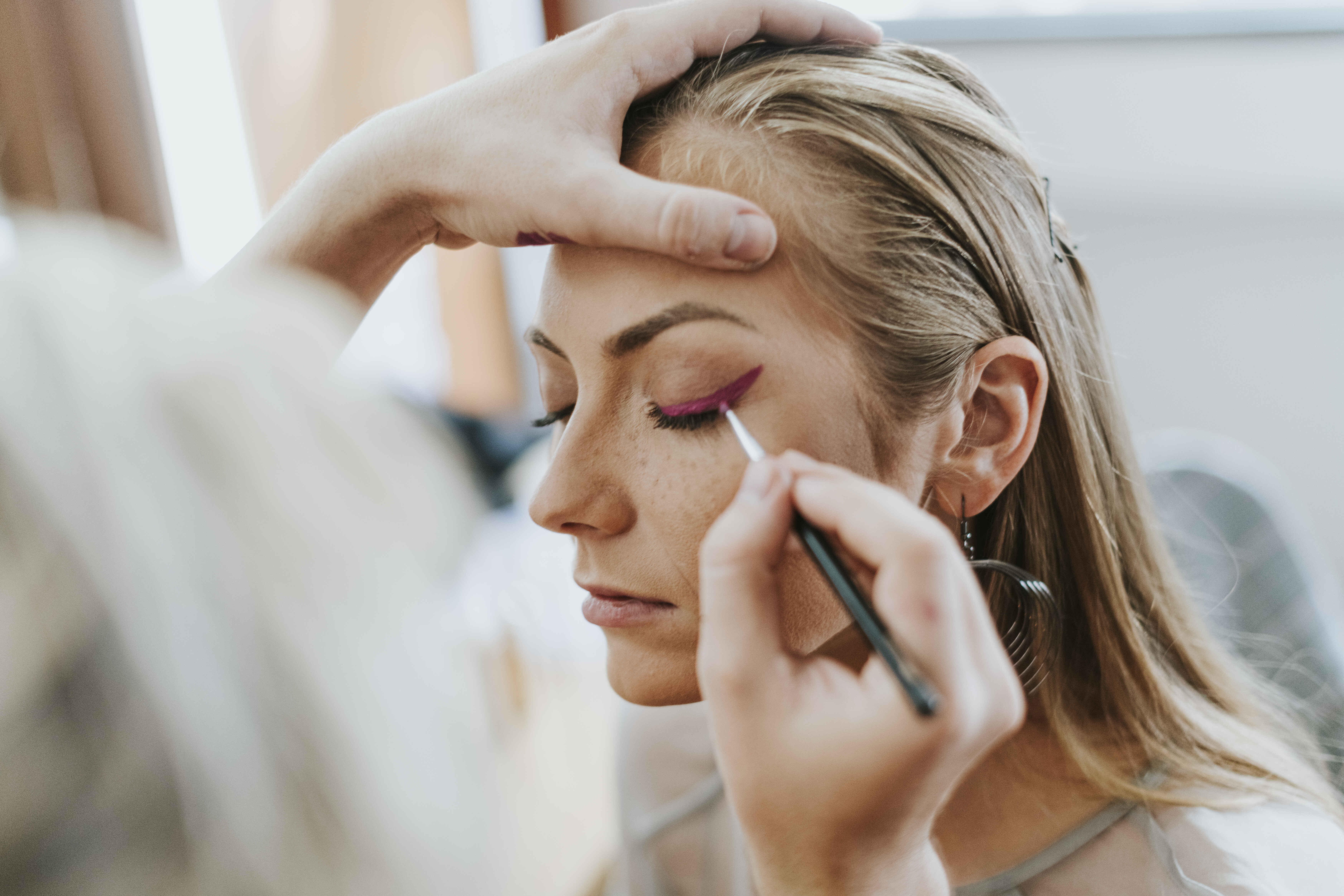 Routine soin visage avant maquillage : étapes pro pour un teint lisse, longue tenue