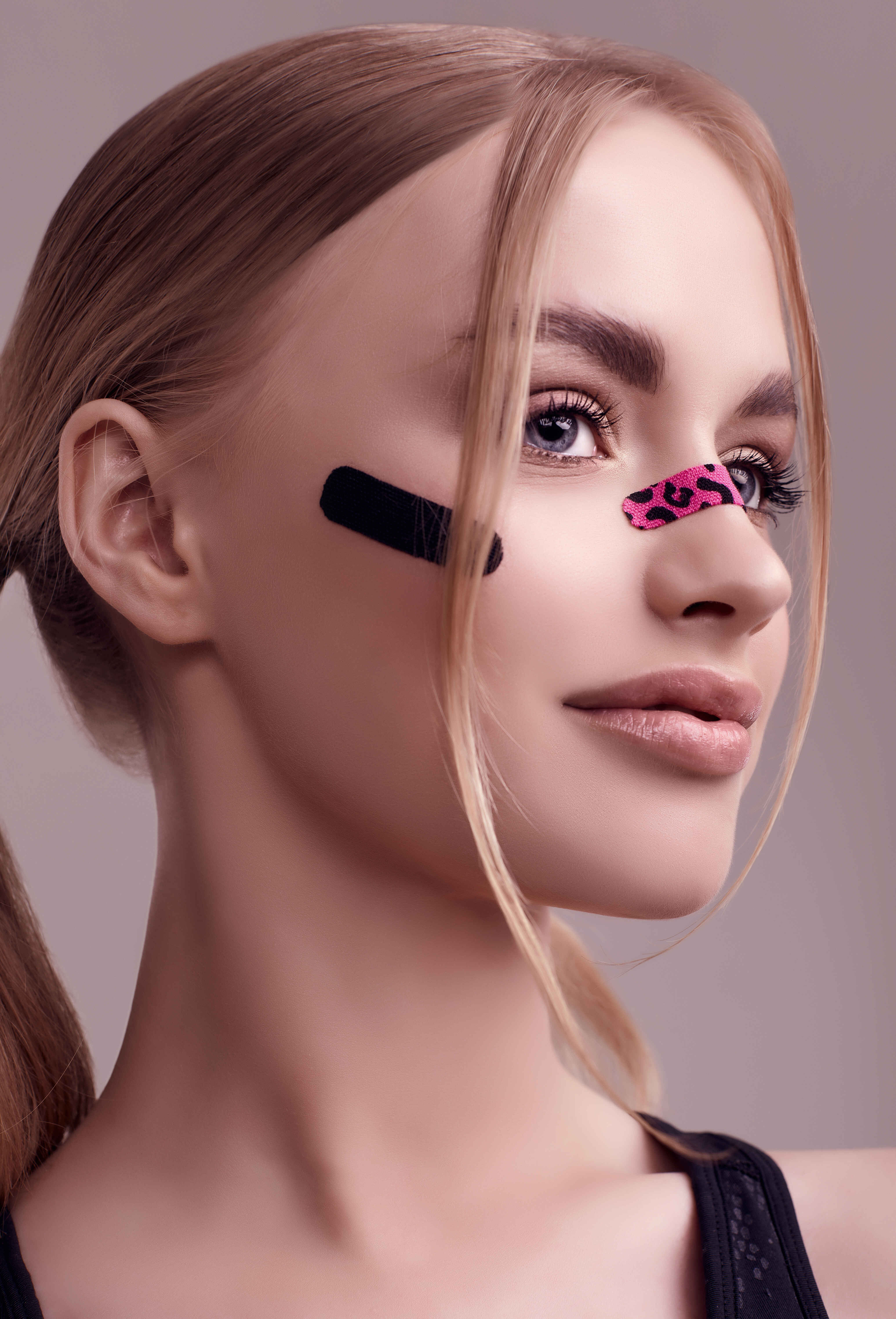 Soins visage en institut : diagnostic de peau, peeling, LED, anti‑âge