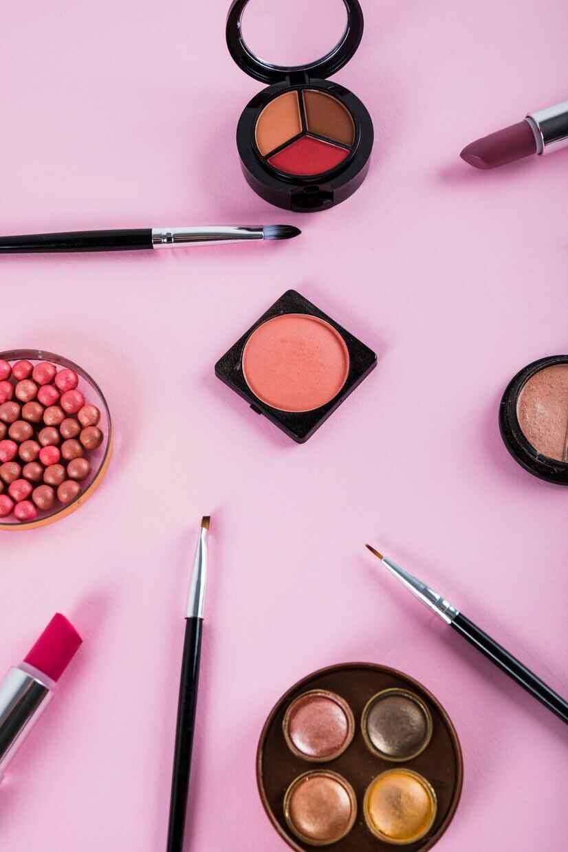 Maquillage homme pour un mariage à Marseille : comment ça se passe