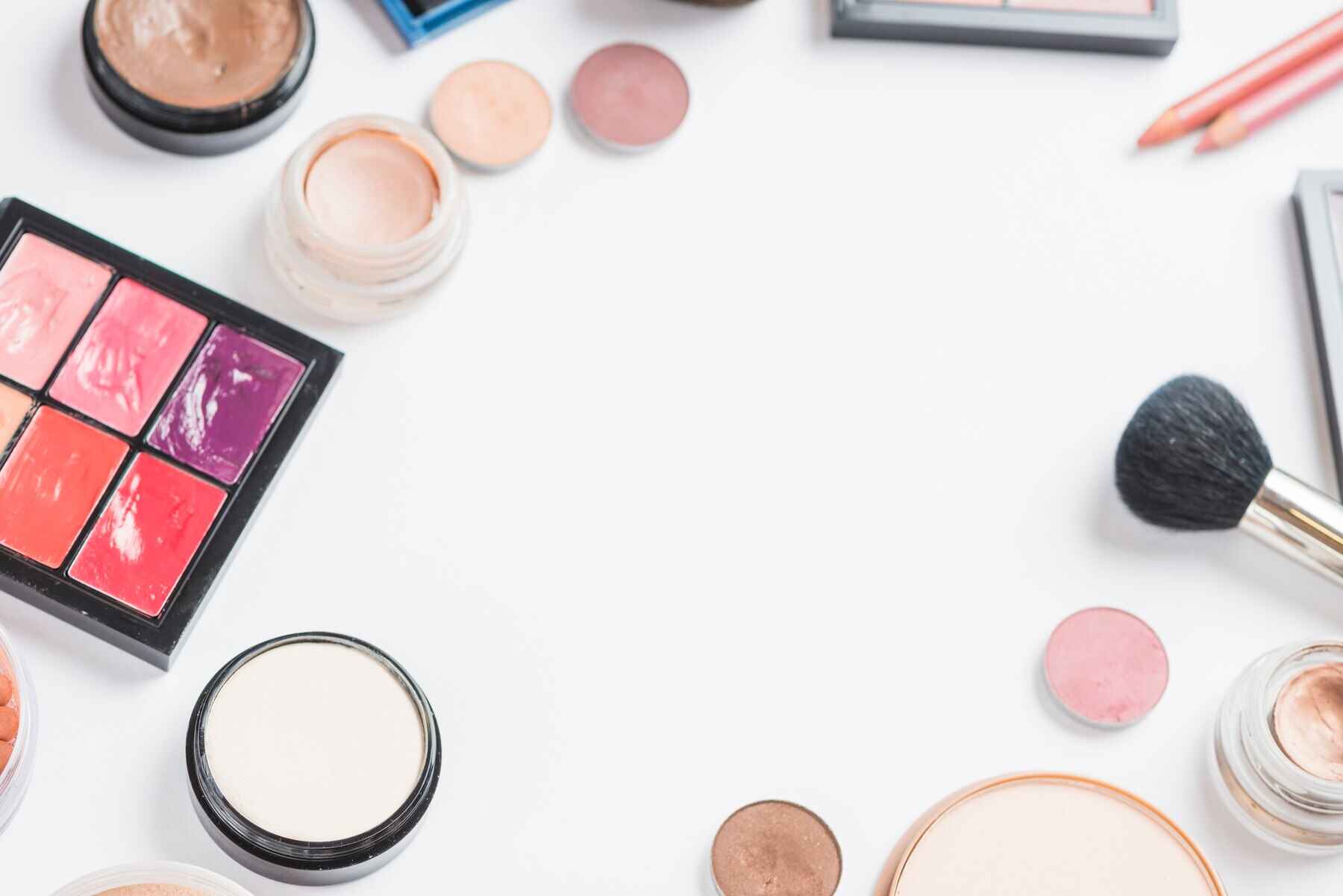 Maquillage de fête à Marseille : le look pour Noël et Nouvel An